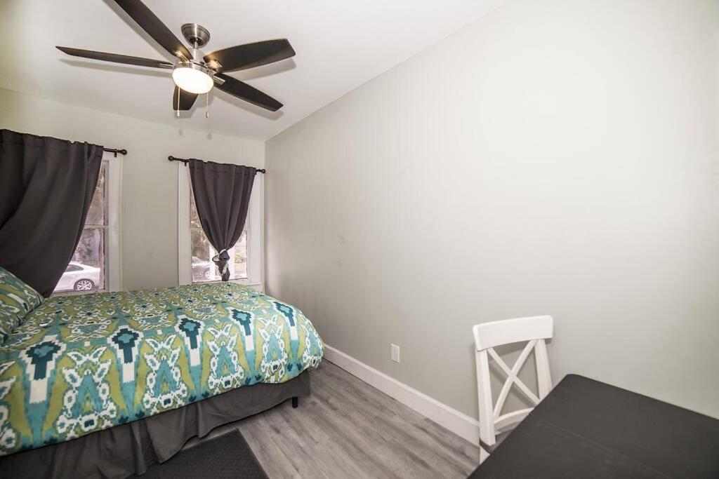 St Pete Vacation Rentals Sint-Petersburg Buitenkant foto